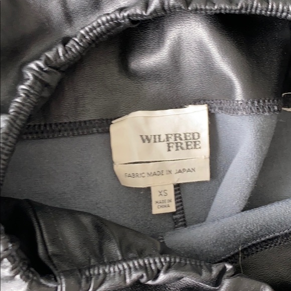 Aritzia Wilfred Free “Daria” vegan leather pants - Picture 2 of 4